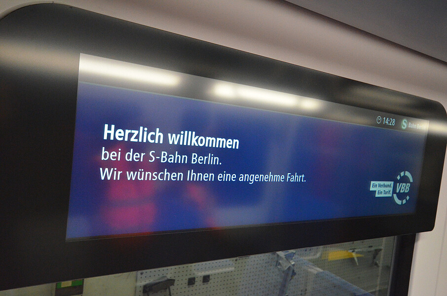 Neues Innendisplay in BR483