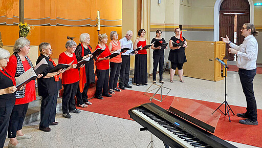Musikalische Adventsgrüße aus Lichtenberg Der „Ernst Moritz Arndt“ Chor lädt zum besinnlichen Adventskonzert und gemeinsamer Vorfreude auf Weihnachten ein.