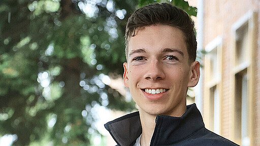 Elektronik liegt in der Familie Oskar Podszus (18) startet bei der S-Bahn als Elektroniker für Betriebstechnik – hochmotiviert und mit viel Technikbegeisterung.