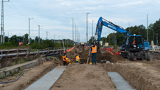 Die Arbeiten für die neue Waschanlage sind in vollem Gange.