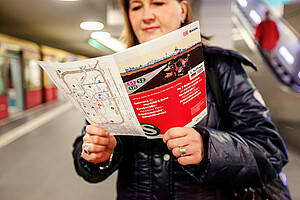 Bei größeren Baumaßnahmen wird auf ausgewählten Strecken, die betroffen sind, vorab ein Bauflyer mit allen wichtigen Informationen verteilt