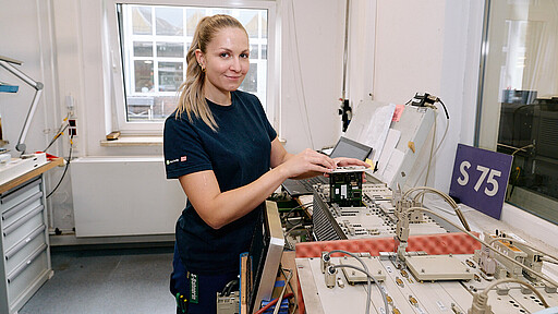 Software hilft beim Auslesen von Fehlern in der Hardware.