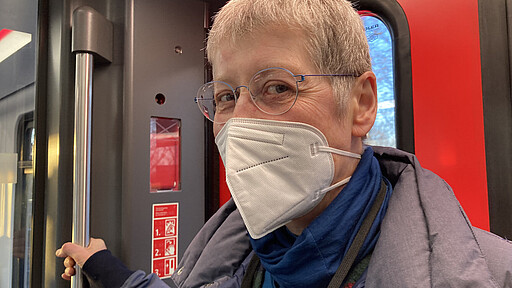 Andrea Hessel in der S-Bahn Andrea Hessel in der S-Bahn