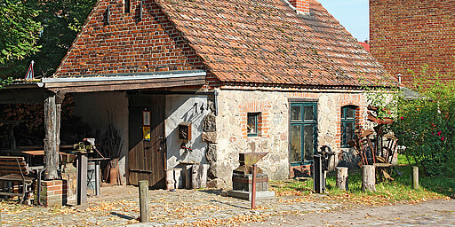 Station 2: Alte Schmiede